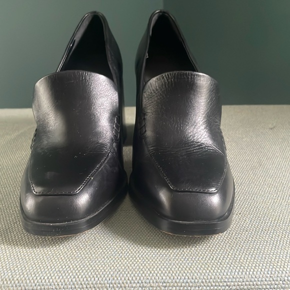 Vince Camuto Black leather shoes with Polished Finish - Picture 2 of 7